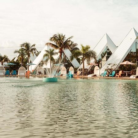 Pyramids In Florida Hotel Estero Exterior photo