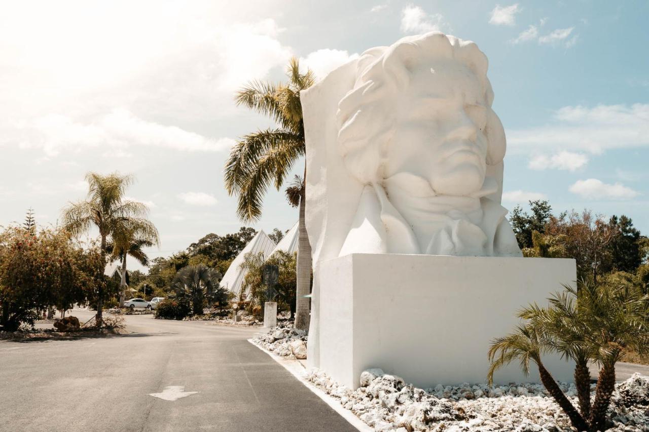 Pyramids In Florida Hotel Estero Exterior photo