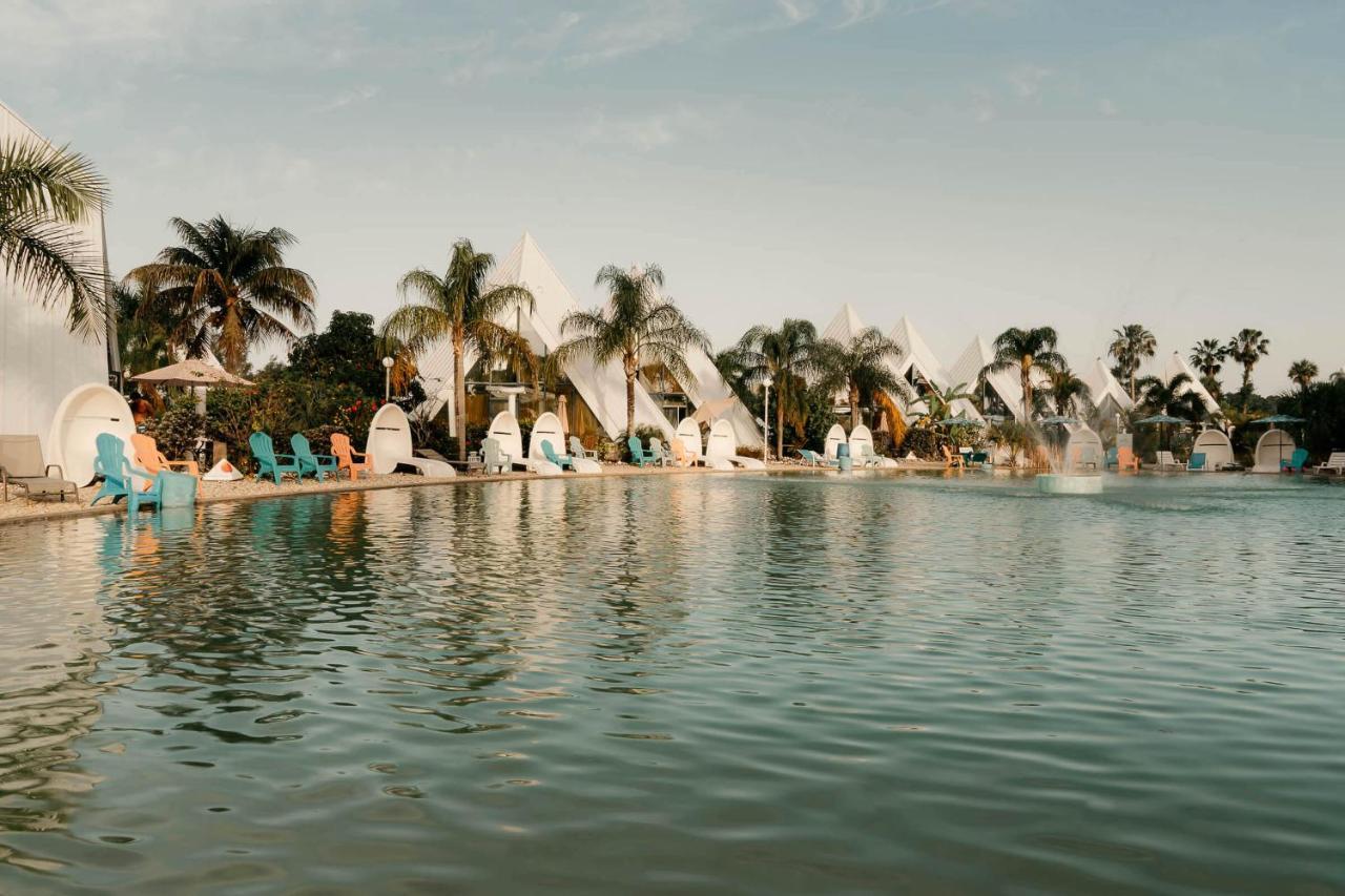 Pyramids In Florida Hotel Estero Exterior photo