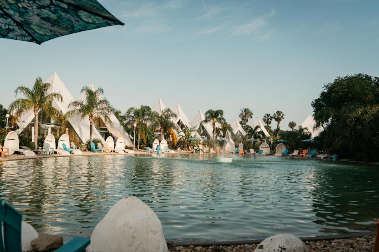 Pyramids In Florida Hotel Estero Exterior photo