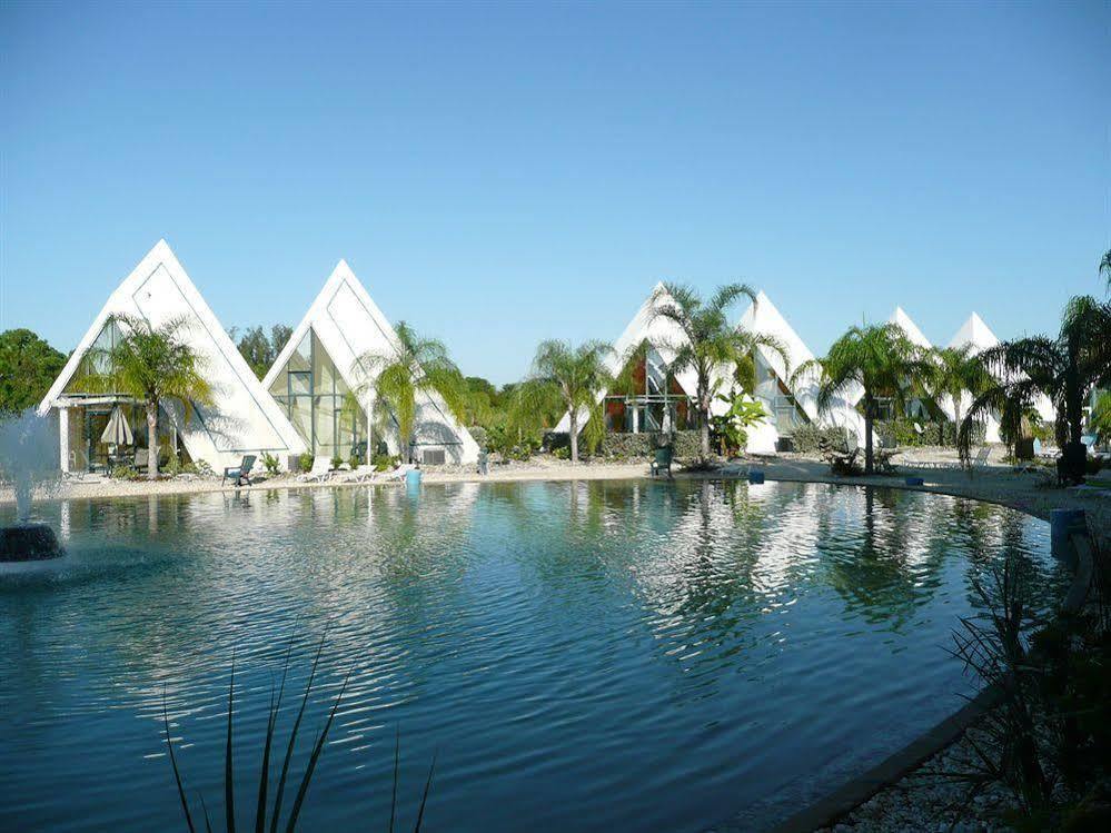 Pyramids In Florida Hotel Estero Exterior photo